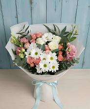 Букет цветов из:  Розы, Лизиантусы и Хризантемы в Смоленске