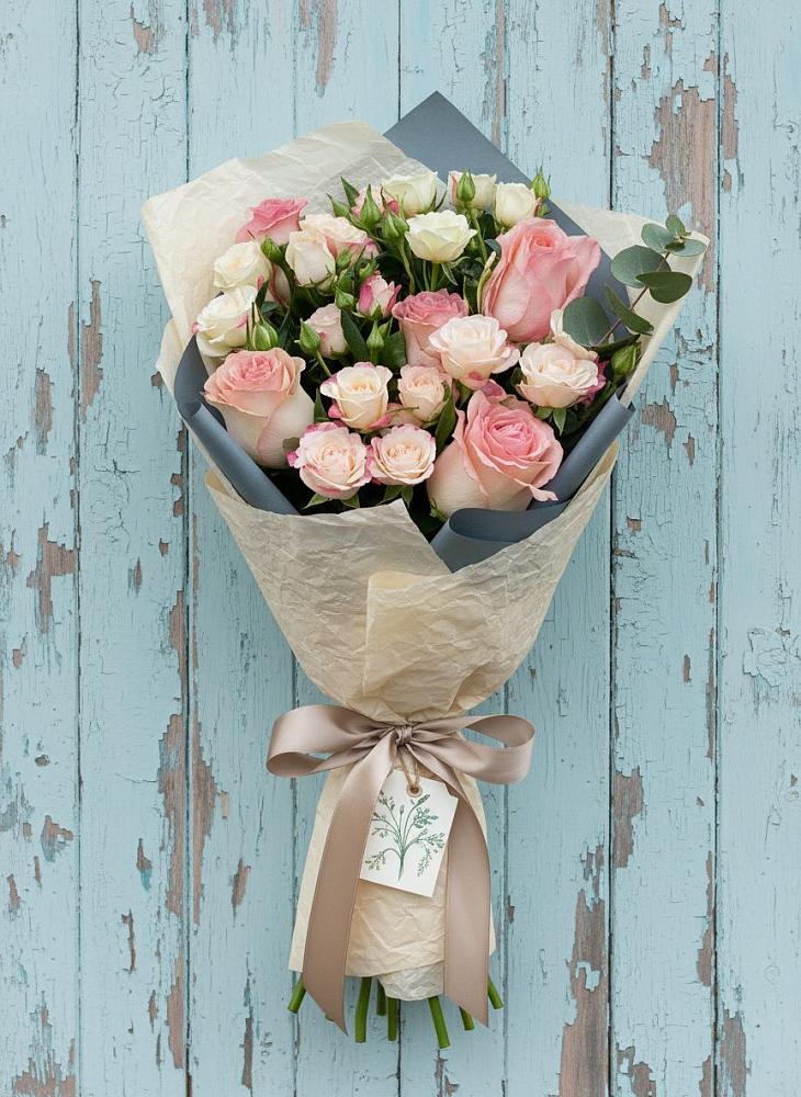 Букет цветов из: Розы в Смоленске