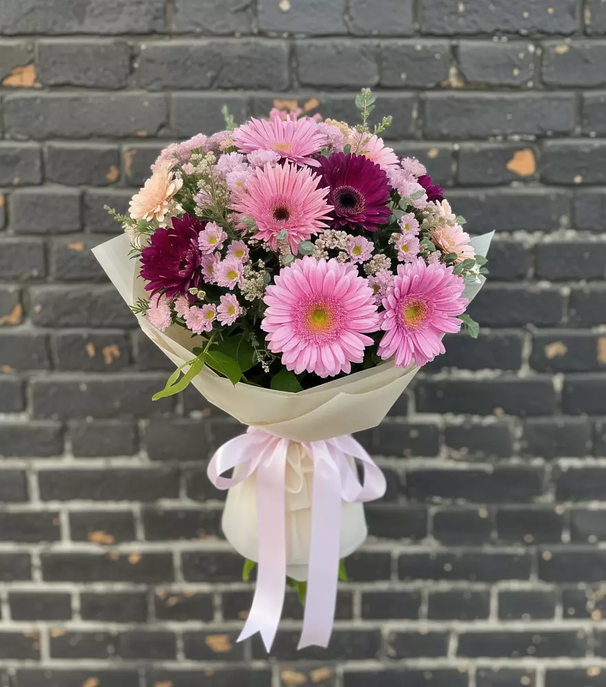 Букет цветов из: Герберы и Хризантемы в Смоленске