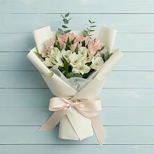 Букет цветов из:  Альстромерии в Смоленске