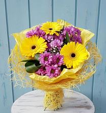 Букет цветов из:  Хризантемы и Герберы в Смоленске