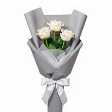 Букет 3 белые розы в Смоленске