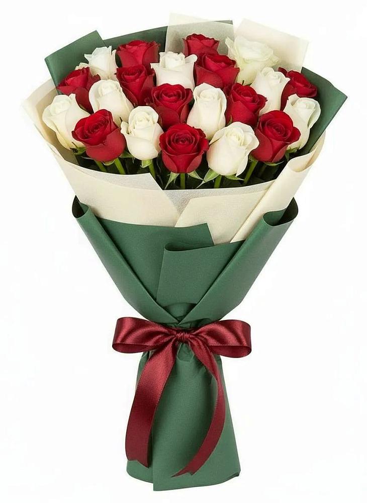 Букет Микс из красных и белых роз в Смоленске
