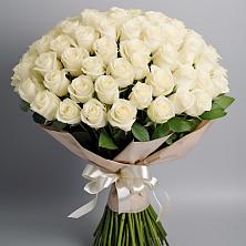 Букет 101 беля роза Белоснежка в Смоленске