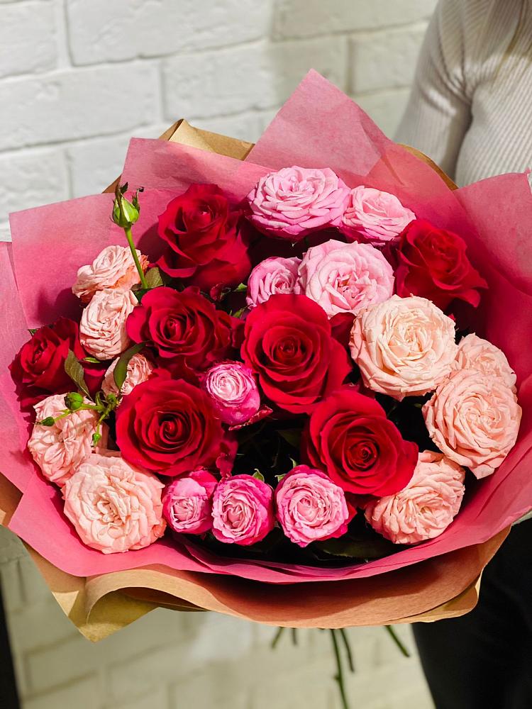 Букет цветов из: Розы в Смоленске