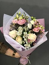 Букет цветов из:  Альстромерии, Розы и Лизиантусы #REPLACE_PRED# Смоленске