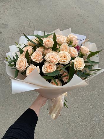 Букет Кремовые розы Латте в Смоленске