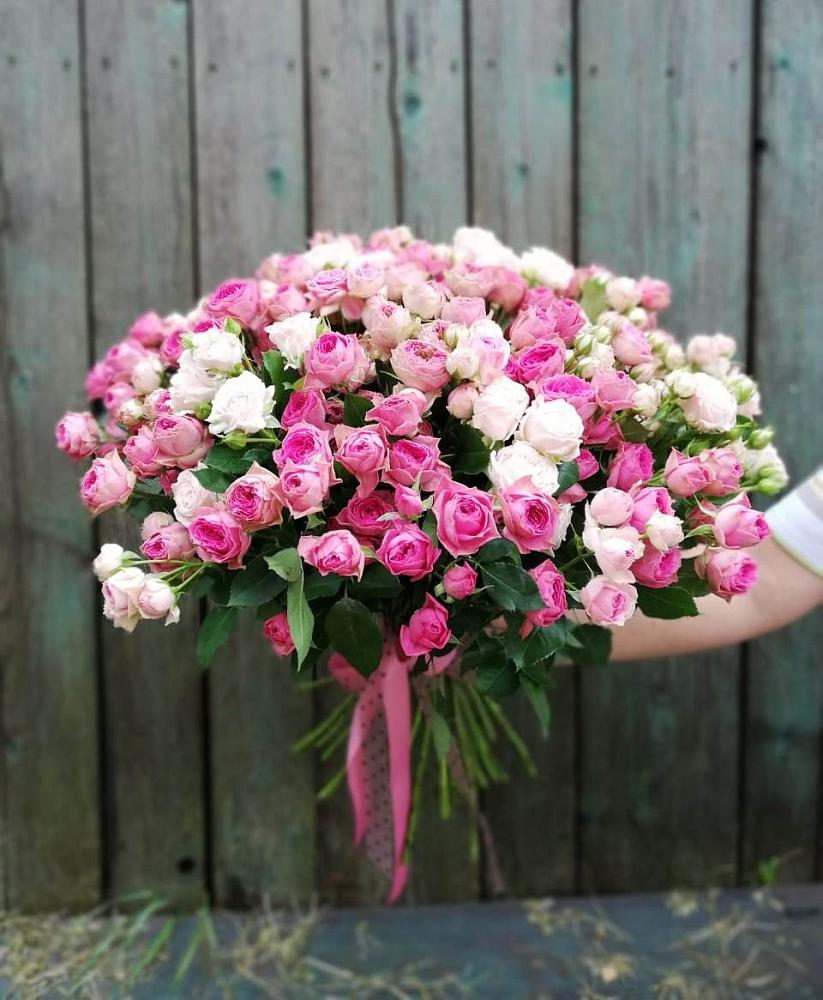 Букет Розовые кустовые розы Натали и Лав Лидия в Смоленске