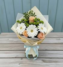 Букет цветов из:  Герберы, Розы и Хризантемы в Смоленске