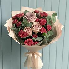 Букет цветов из:  Гвоздики и Розы в Смоленске