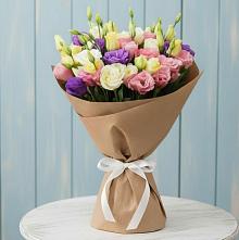 Букет цветов из:  Лизиантусы в Смоленске