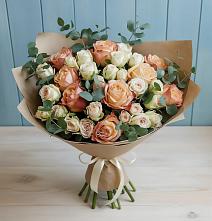 Букет цветов из:  Альстромерии и Розы в Смоленске