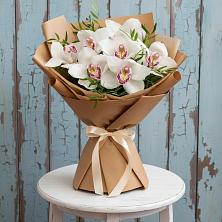 Букет цветов из:  Орхидеи и Розы в Смоленске